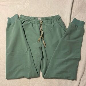 Figs scrub jogger pants limited edition “money” green mens size LT
